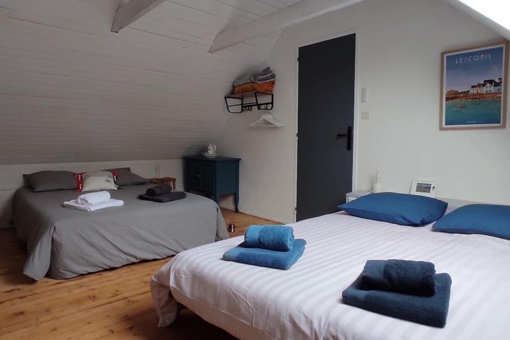 Maison De Pecheur Bord De Mer Bois Et Pierre 6-8 Pers Plobannalec Extérieur photo