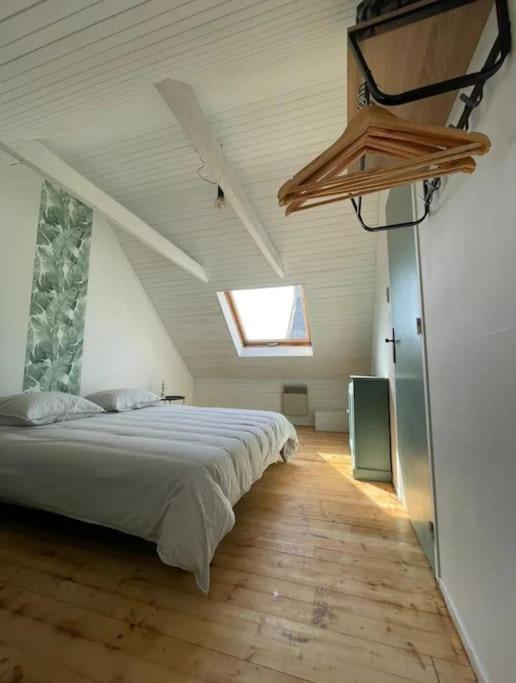 Maison De Pecheur Bord De Mer Bois Et Pierre 6-8 Pers Plobannalec Extérieur photo